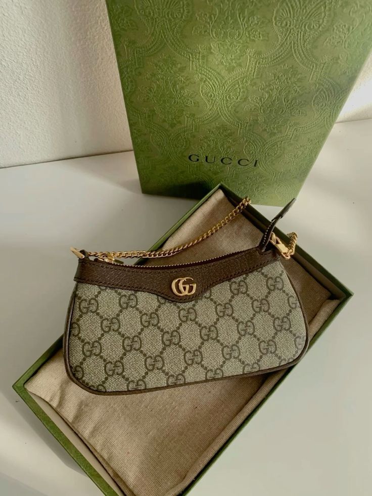 GUCCI Ophidia Strawberry Shoulder Bag