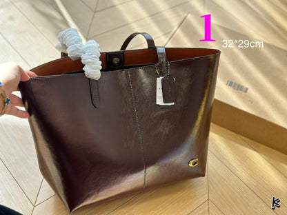 COACH City Leather Tote Bag