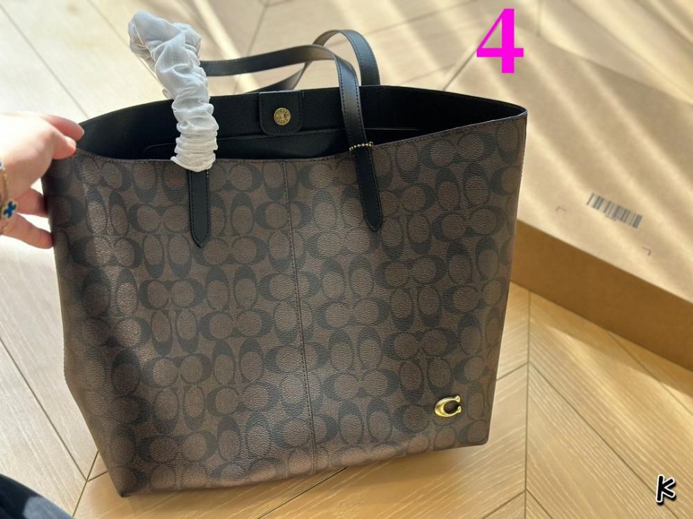 COACH Signature City Tote Bag