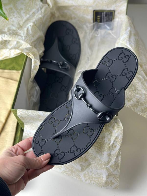 Gucci Minorca Thong Sandals