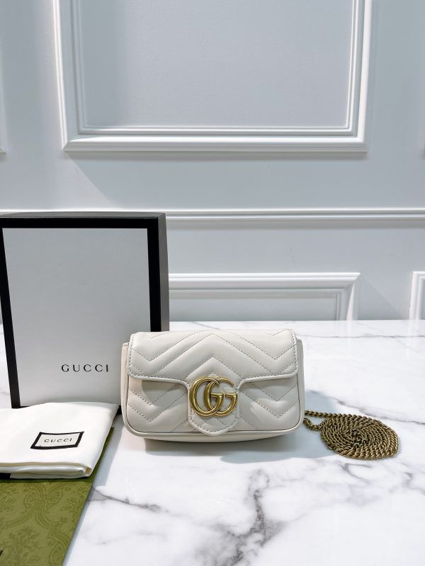 Gucci GG Marmont Super Mini shoulder bag